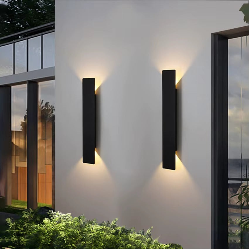 Modern LED-vägglampa för utomhusbruk