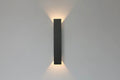 Modern LED-vägglampa för utomhusbruk